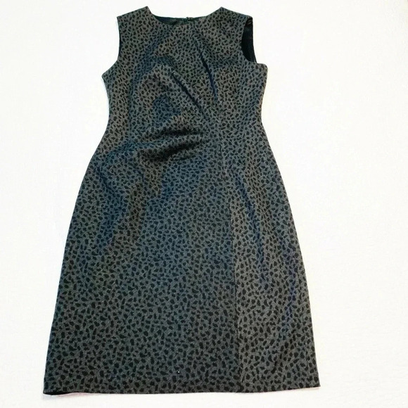 Tahari Dresses & Skirts - Tahari Size 8 Spotted Katalina Sleeveless Sheath Dress NEW!